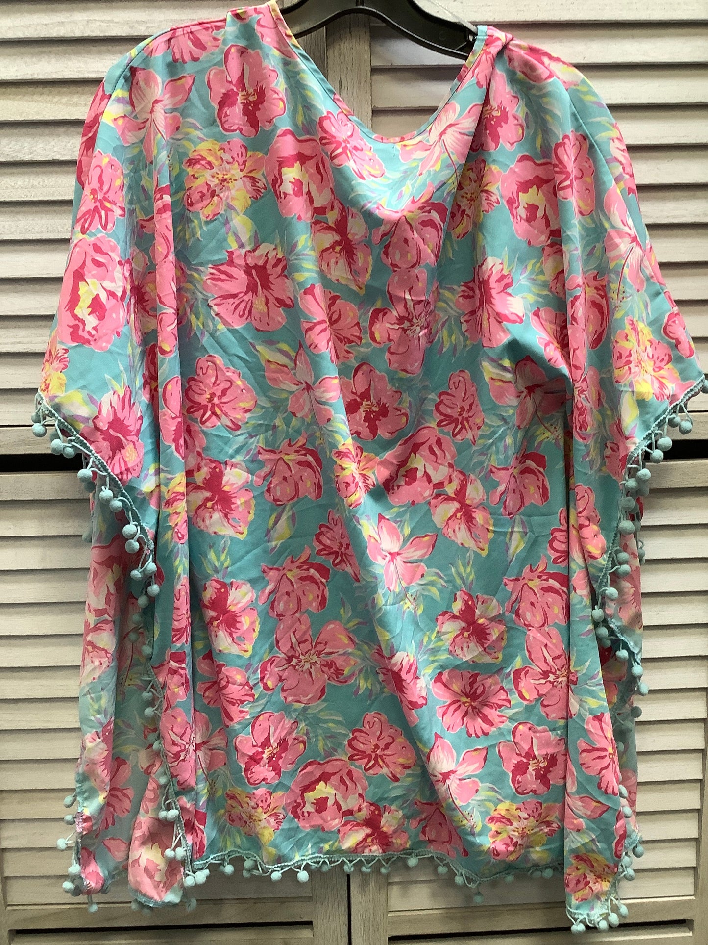 Poncho By Simply Southern In Floral Print, Size: Os