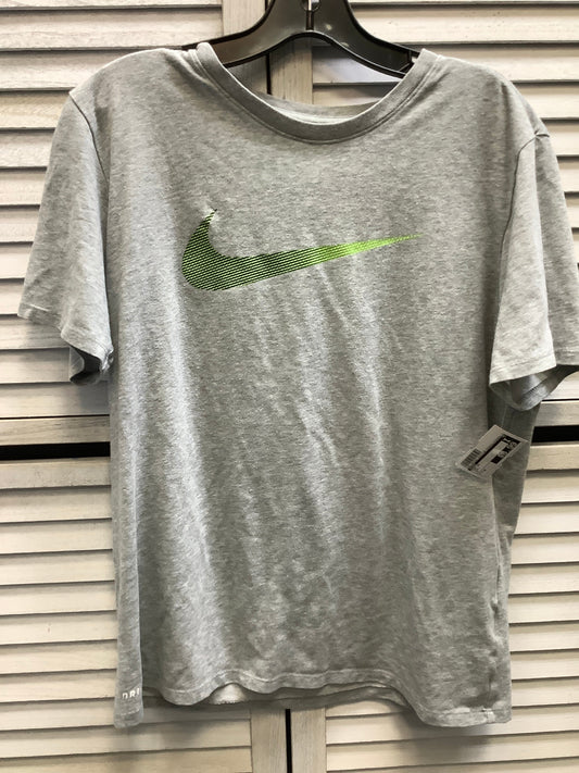 Top Short Sleeve By Nike In Grey, Size: M