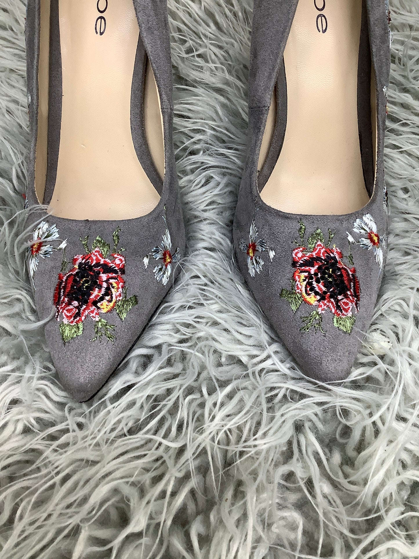 Floral Shoes Heels Stiletto Bebe, Size 8