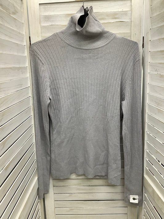 Top Long Sleeve By Worthington In Silver, Size: Large