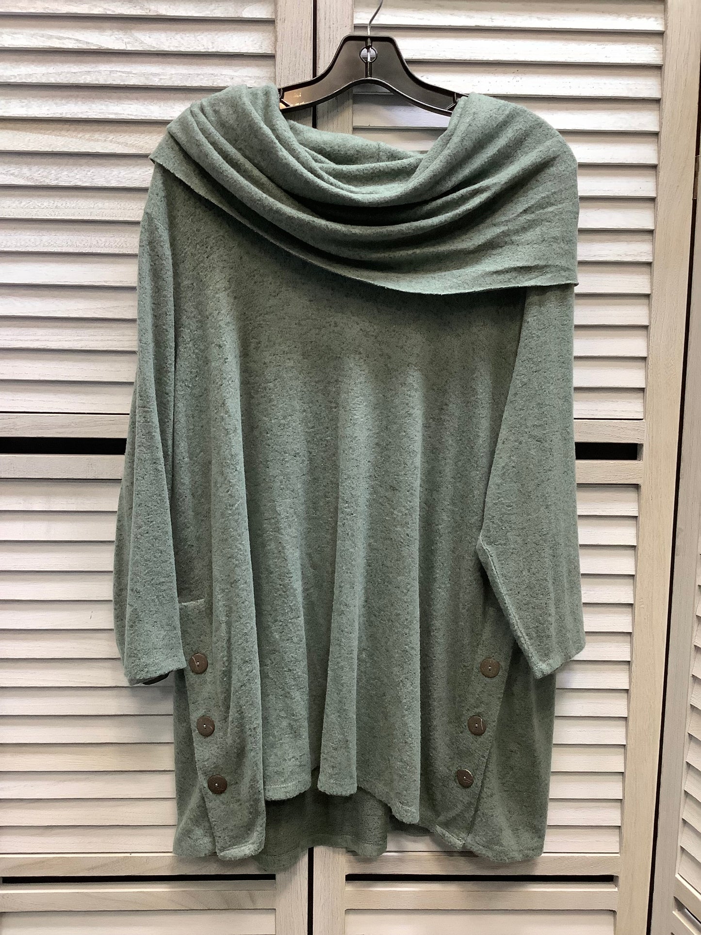 Sweater By Cupio In Green, Size: 1x