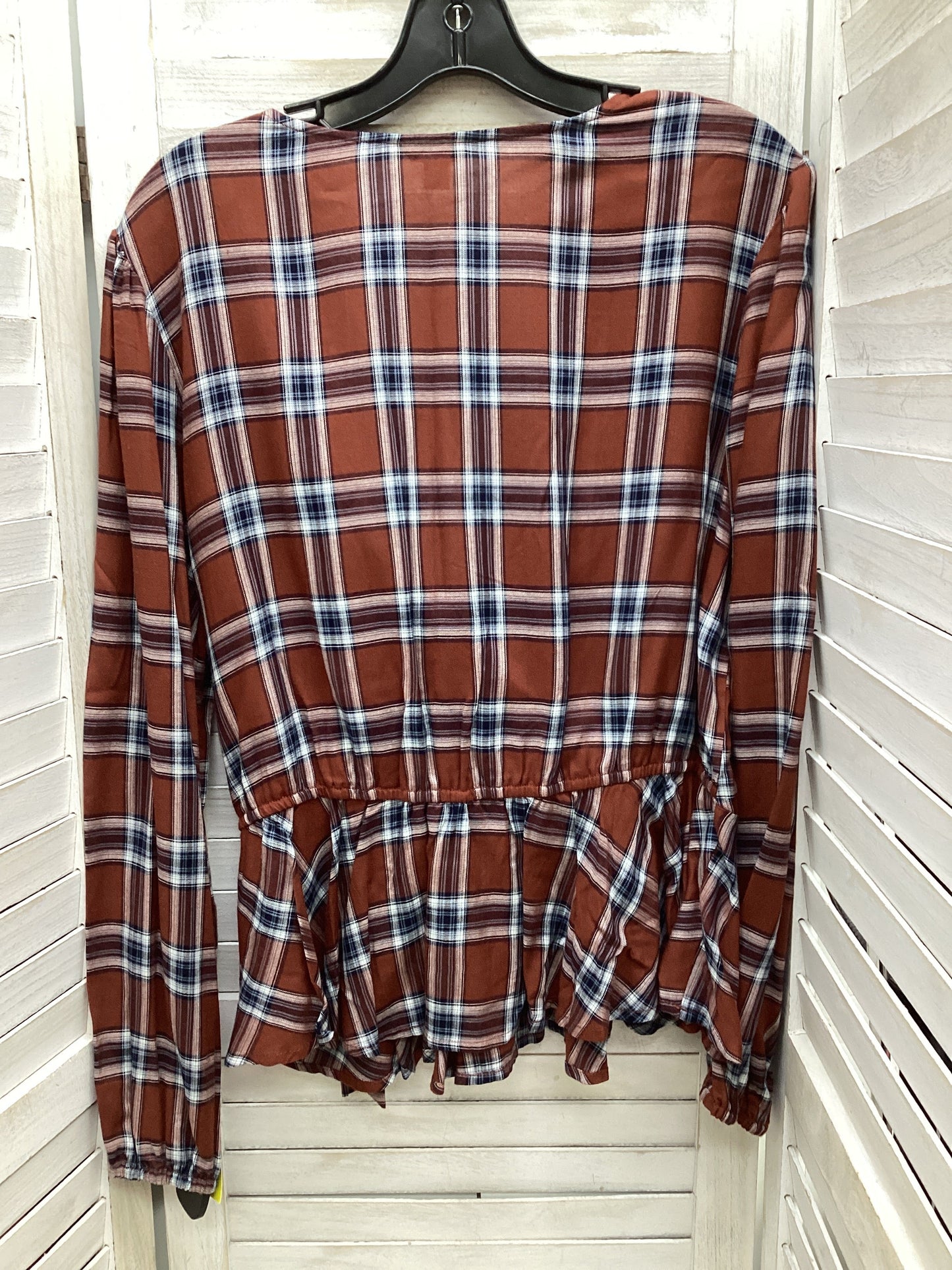 Top Long Sleeve By Cato In Plaid Pattern, Size: L