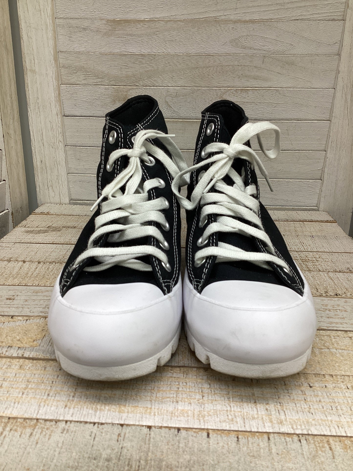 Shoes Sneakers Platform By Converse In Black & White, Size: 7.5