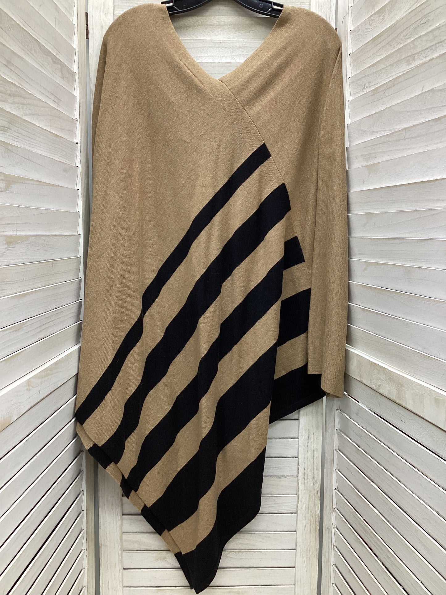 Poncho By Lane Bryant In Tan, Size: 3x