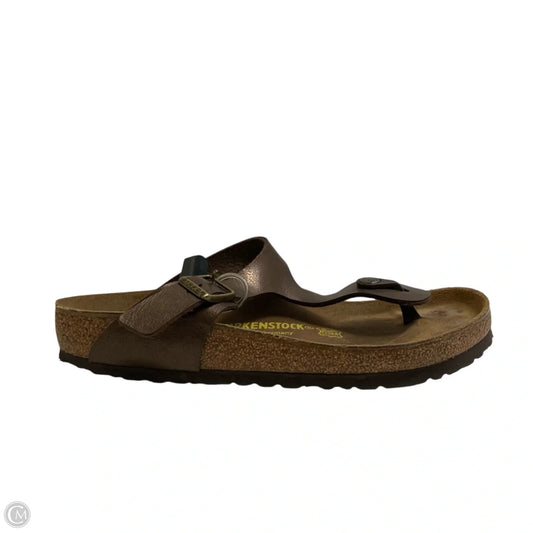 Sandals Flats By Birkenstock In Brown, Size: 8