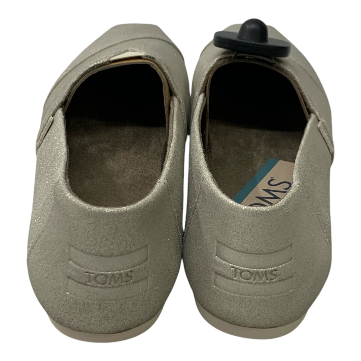 Shoes Flats By Toms In Silver, Size: 5