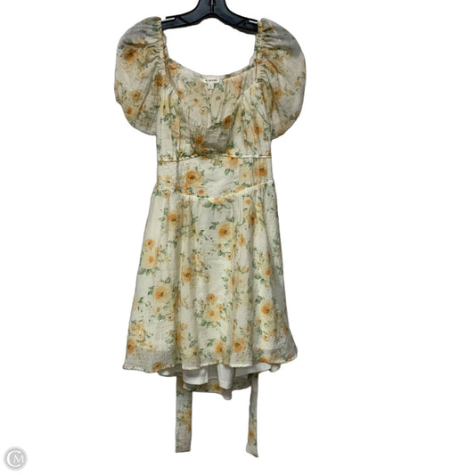 Dress Casual Short By Blu Pepper In Yellow, Size: L