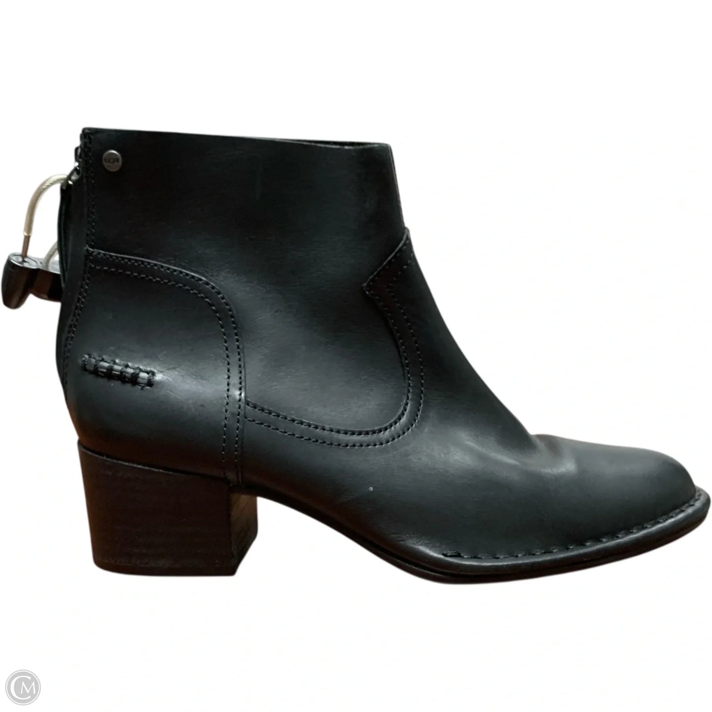 Boots Designer By Ugg In Black, Size: 8