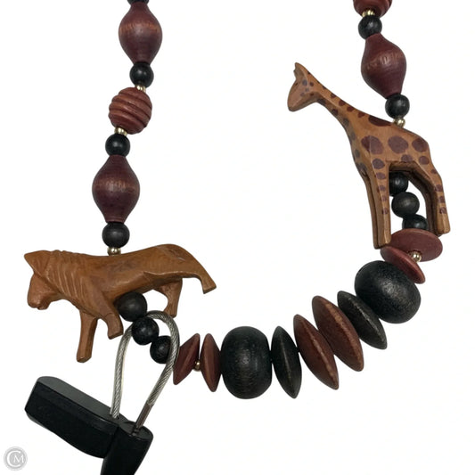 Necklace Wooden Beads and Giraffe