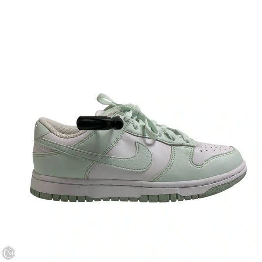Shoes Sneakers By Nike In Green & White, Size: 6