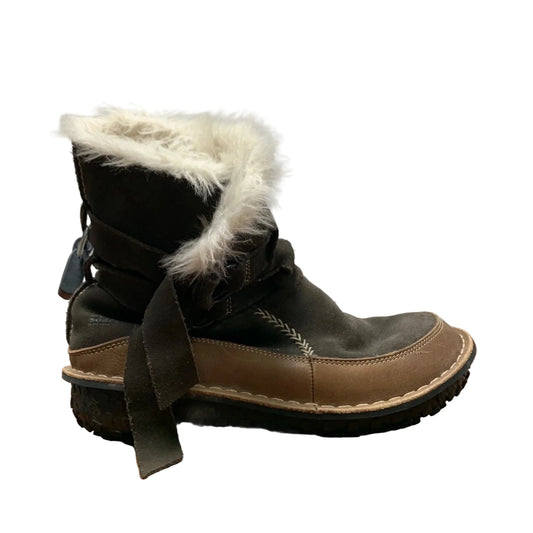 Boots Snow By Sorel In Brown, Size: 8