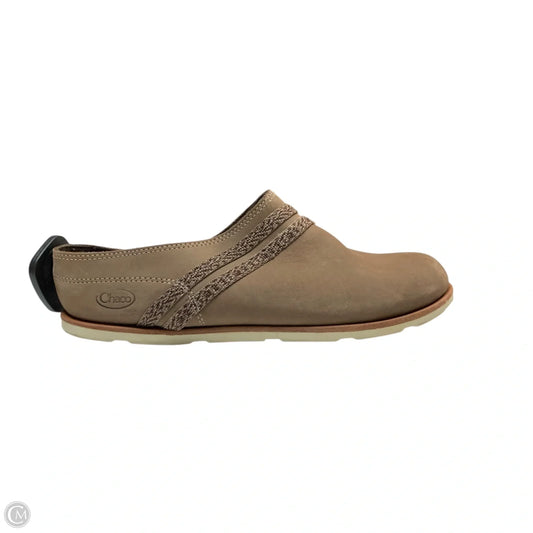 Shoes Flats By Chacos In Brown, Size: 8