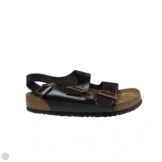 Sandals Flats By Birkenstock In Brown, Size: 8