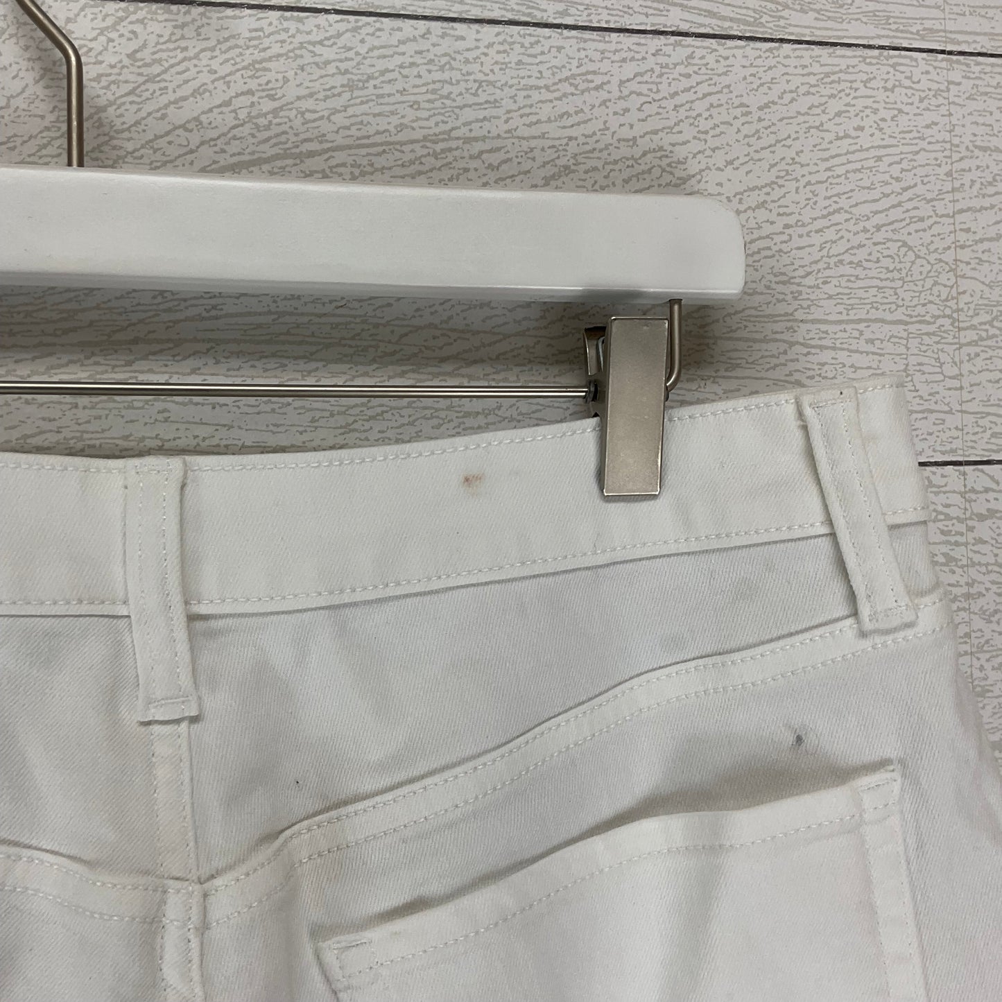 White Denim Shorts Old Navy, Size 10