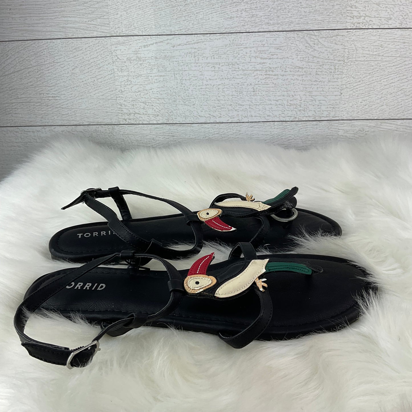 Black Sandals Flip Flops Torrid, Size 10