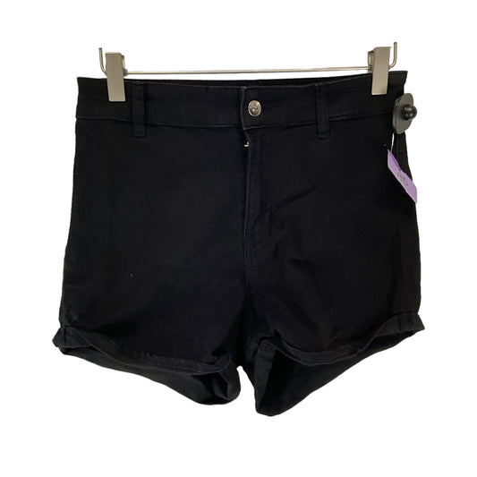 Black Shorts Divided, Size 6