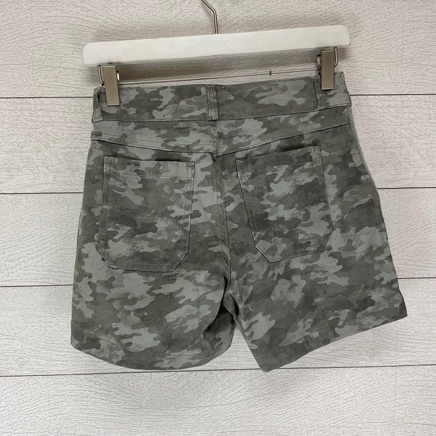 Camouflage Print Shorts Spanx, Size Xs