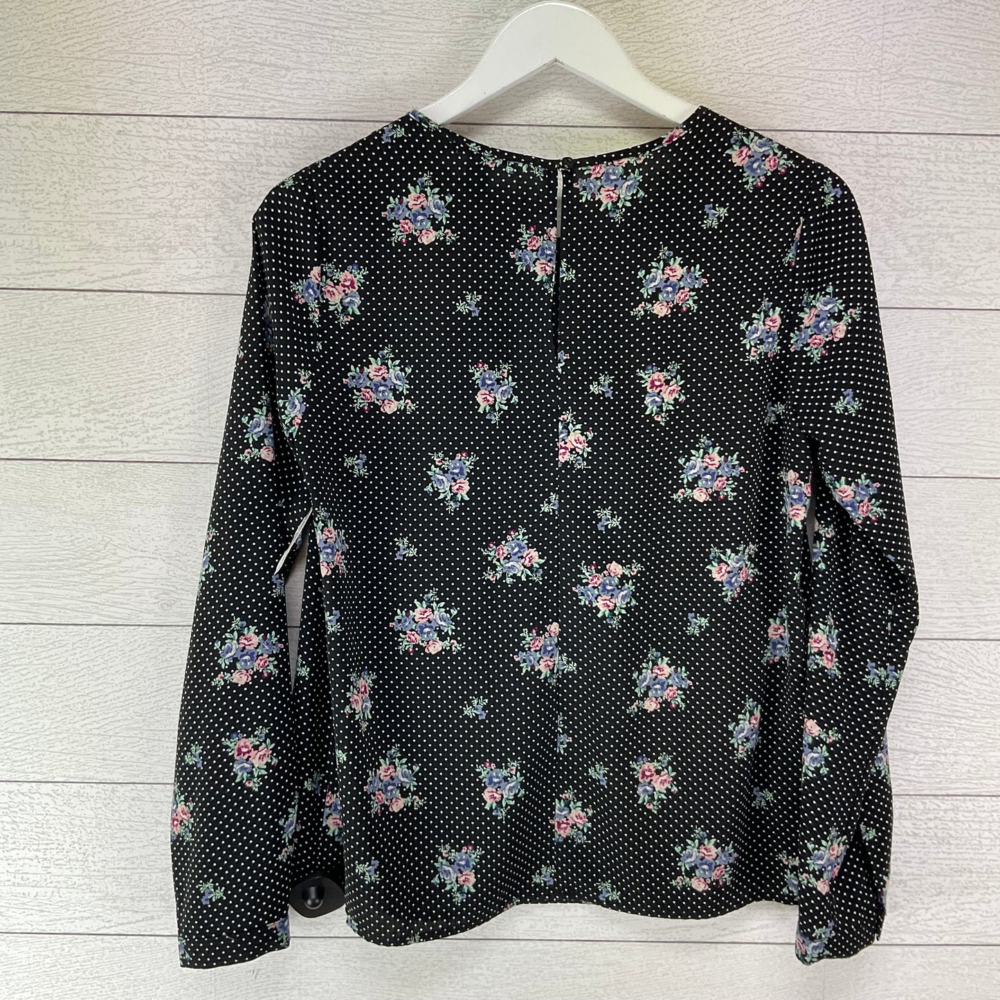 Top Long Sleeve By Forever 21 In Black, Size: M