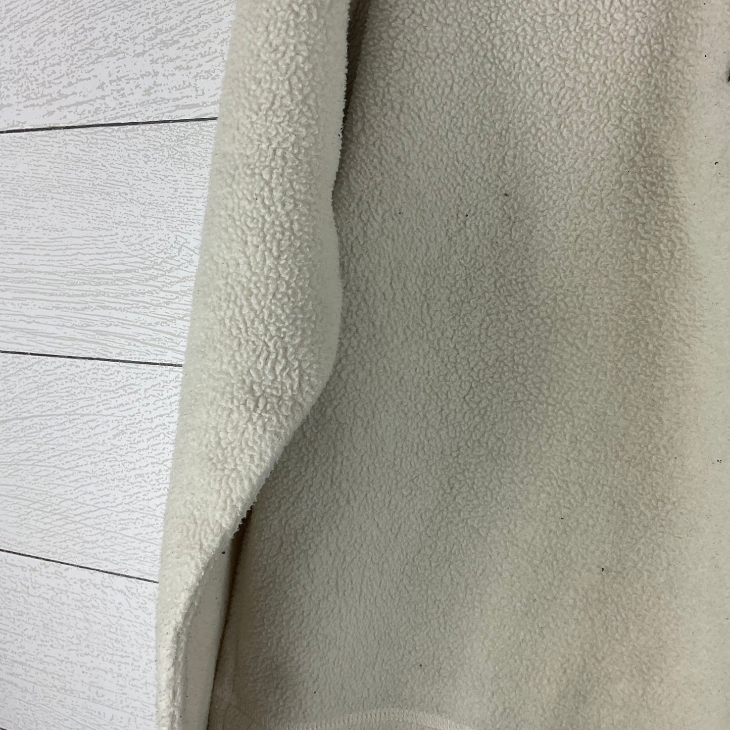 Sweater By Clothes Mentor In Cream