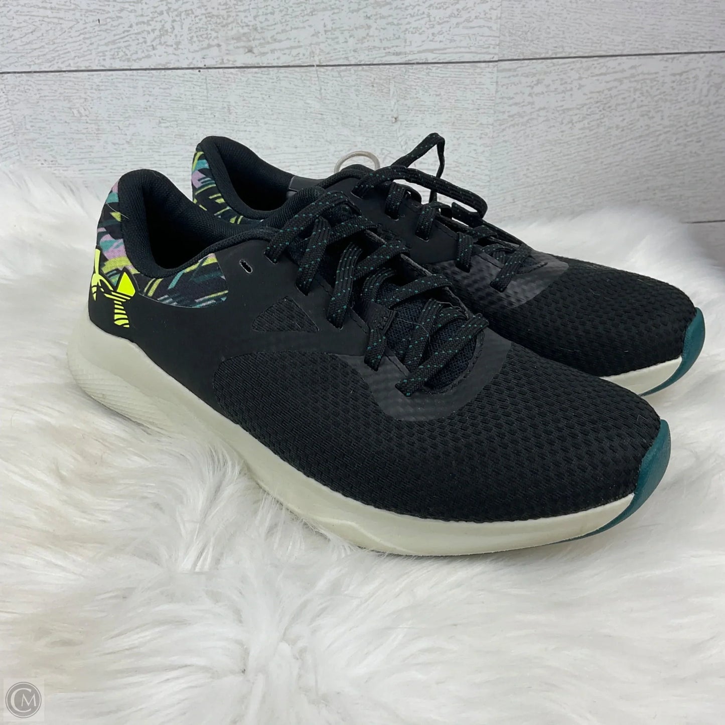 Shoes Athletic By Under Armour In Black, Size: 10