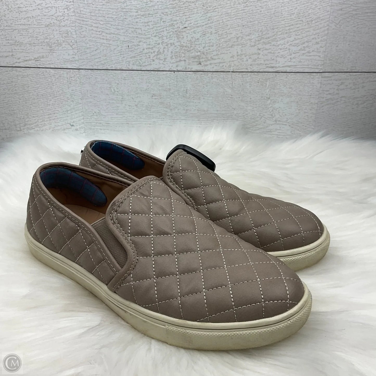 Shoes Flats By Steve Madden In Cream, Size: 8.5