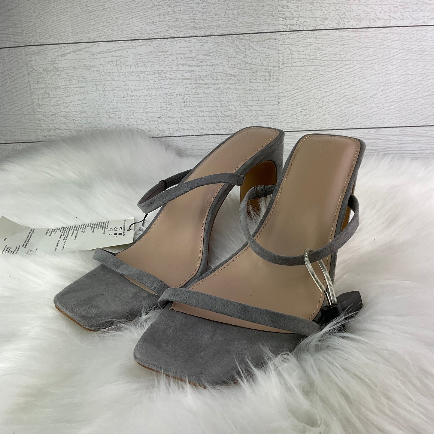 Shoes Heels Block By Clothes Mentor In Grey, Size: 9.5