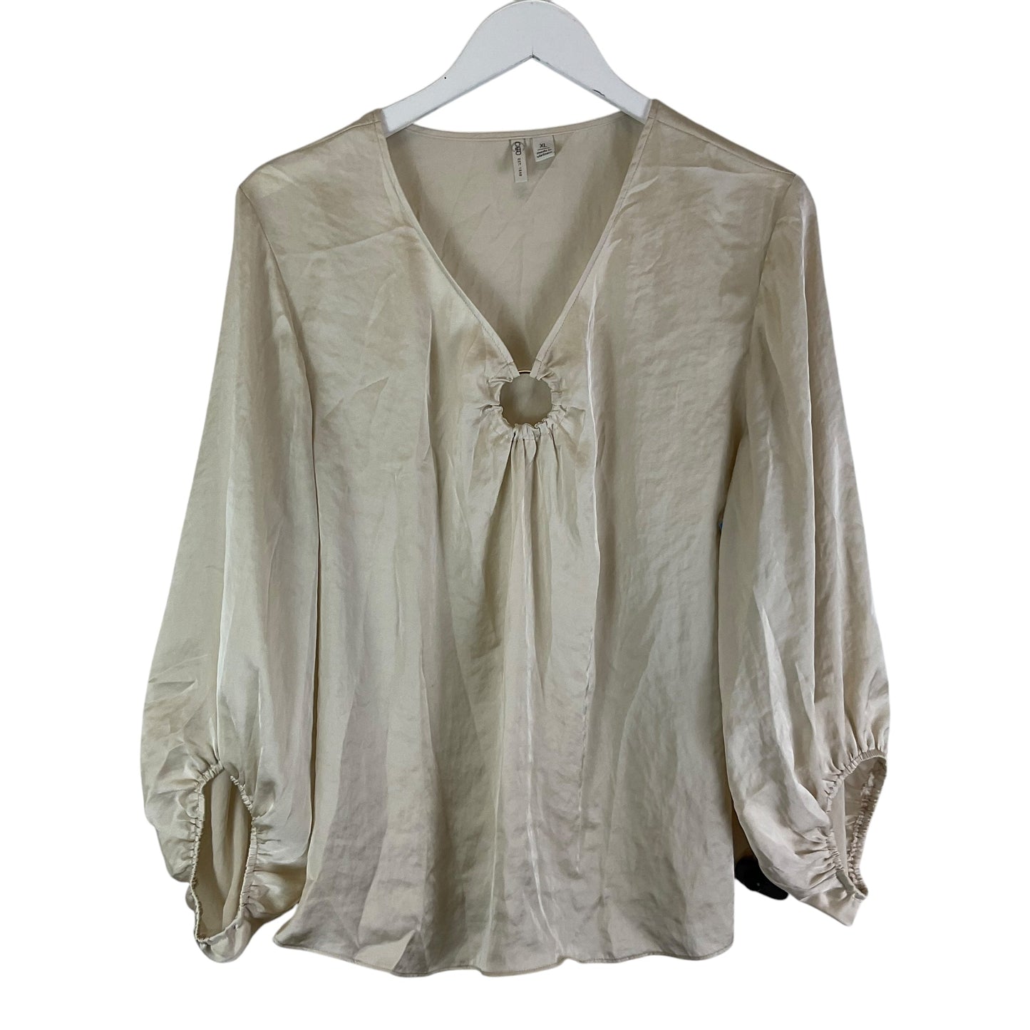 Top Long Sleeve By Cato In Cream, Size: Xl