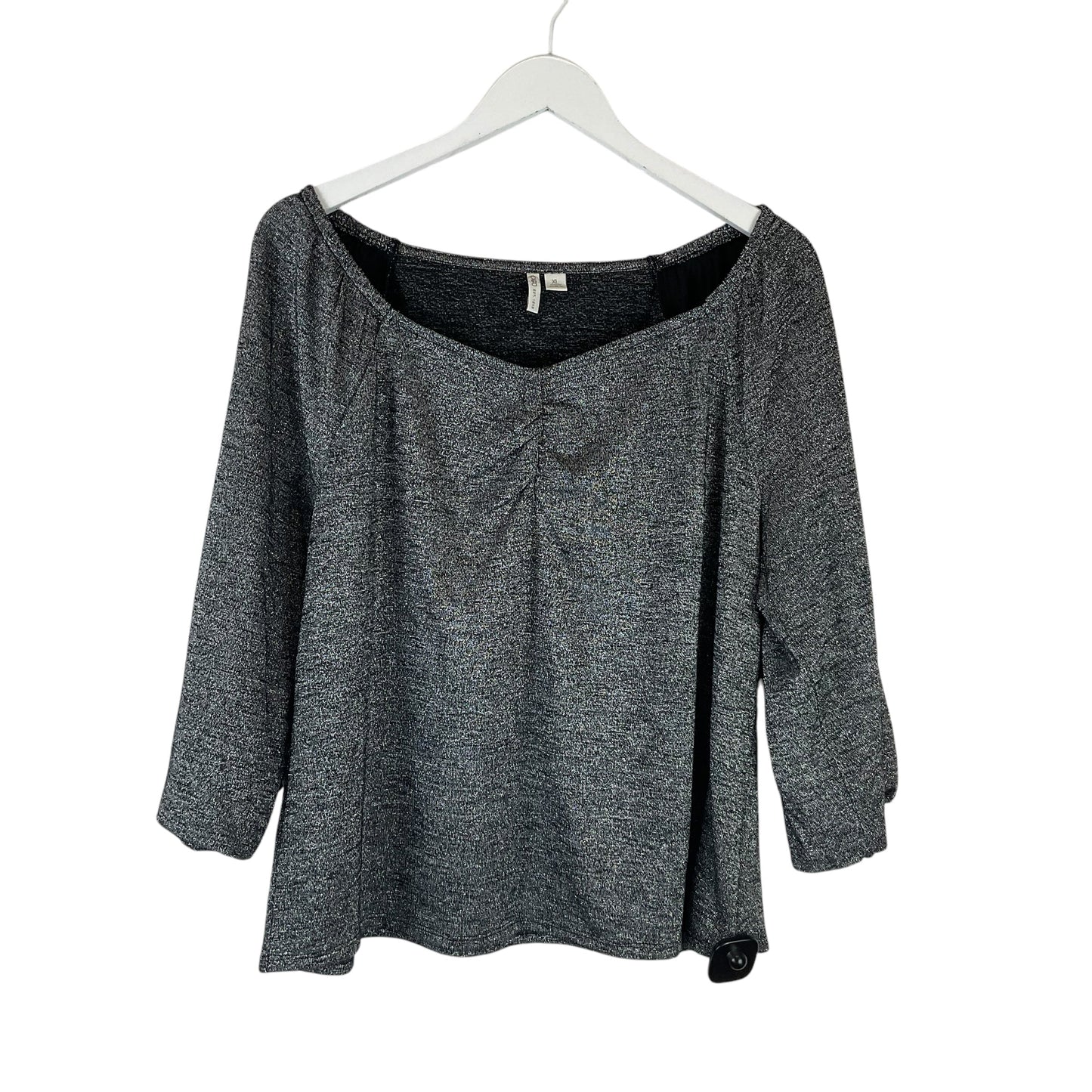 Top Long Sleeve By Cato In Grey, Size: Xl