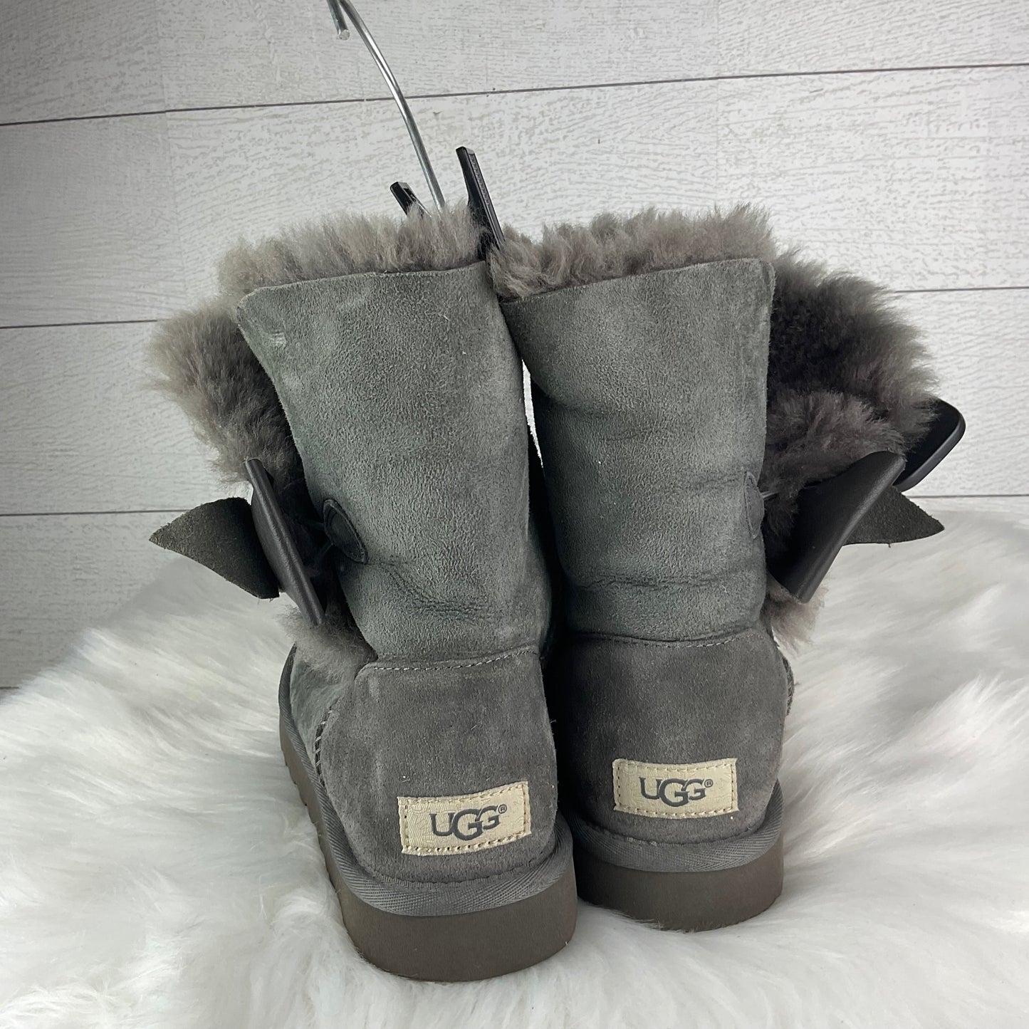 Boots Designer By Ugg In Grey, Size: 8