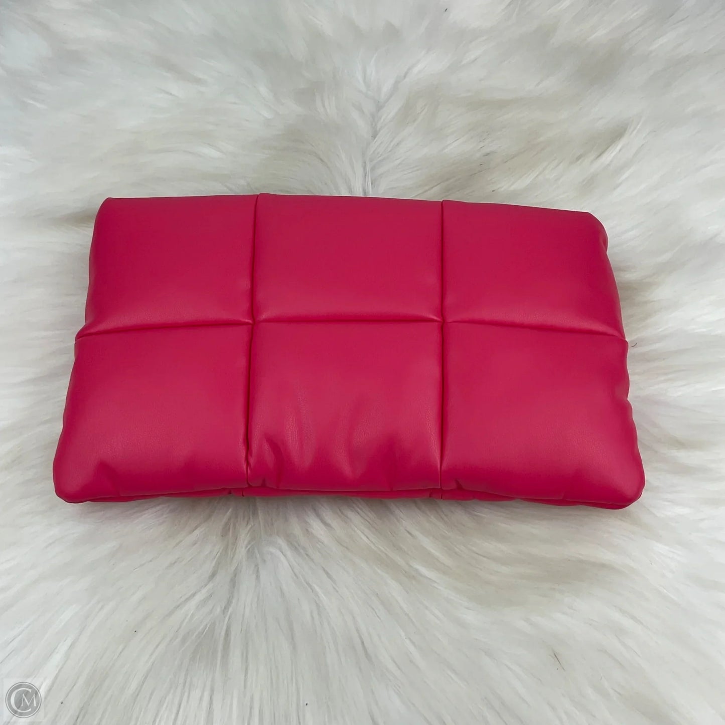 Clutch By Clothes Mentor, Size: Medium