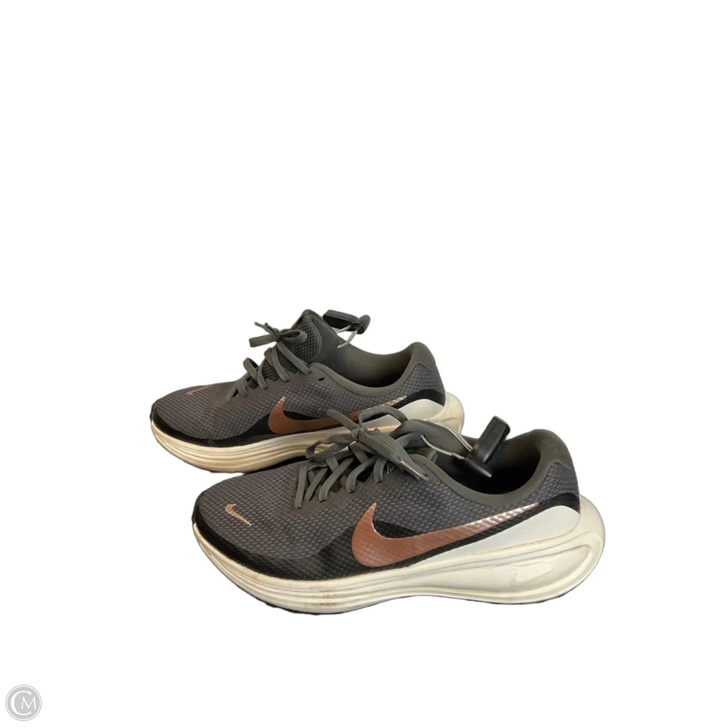 Shoes Sneakers By Nike In Grey, Size: 9