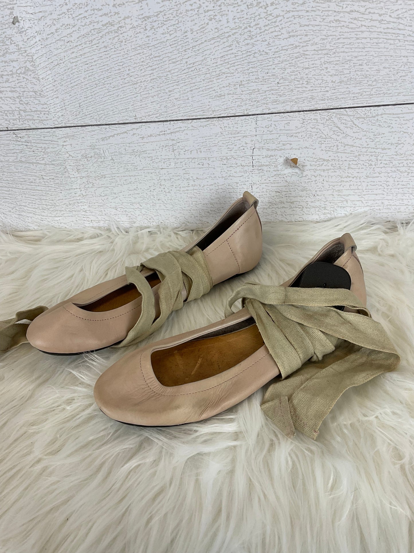 Tan Shoes Flats Free People, Size 7