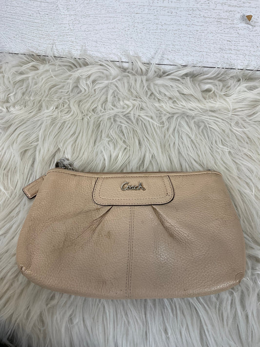 Wallet Designer By Coach  Size: Small