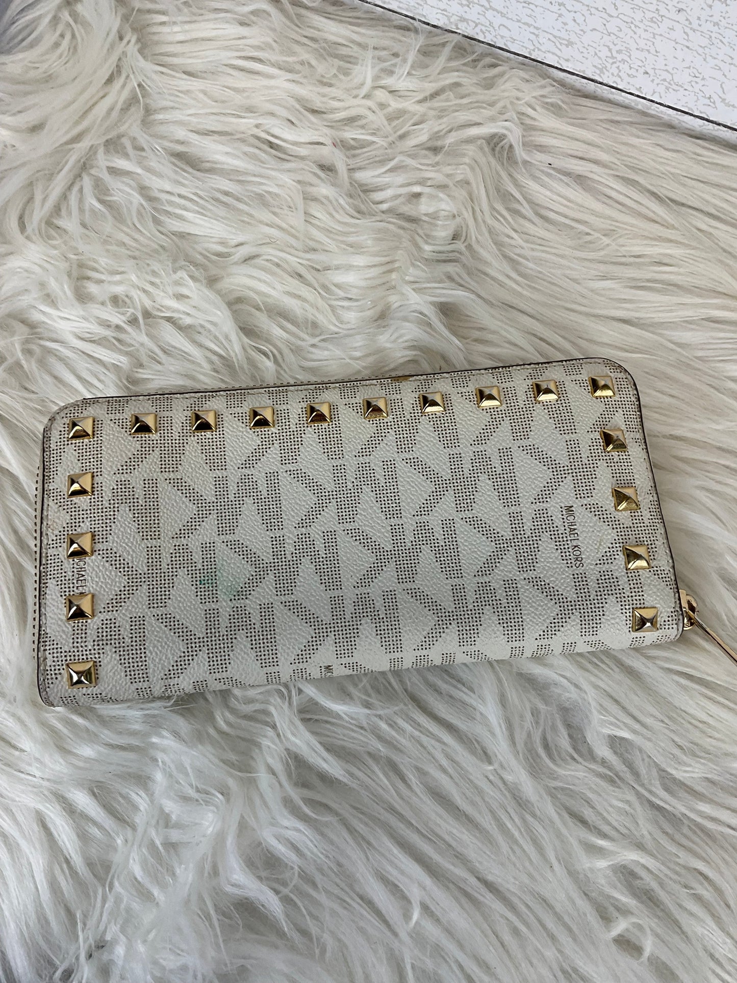 Wallet Designer By Michael Kors  Size: Medium