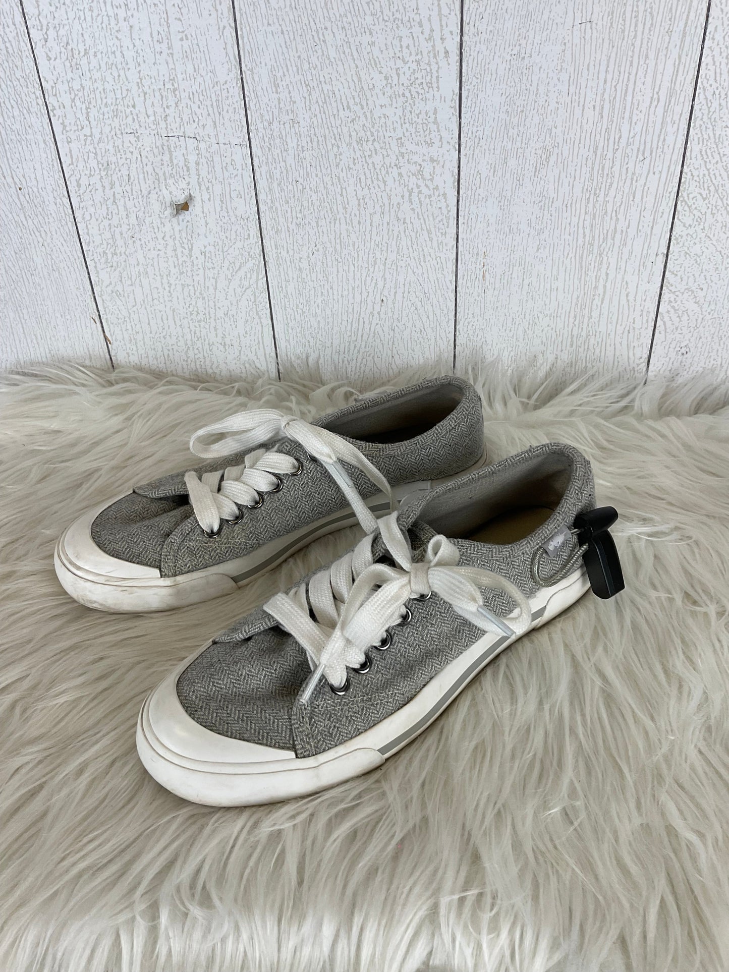 Shoes Sneakers By Rocket Dogs In Grey, Size: 7.5