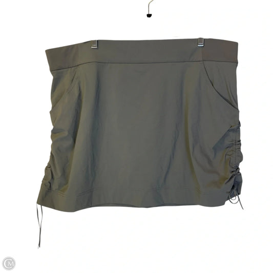 Athletic Skort By Columbia In Grey, Size: Xxl