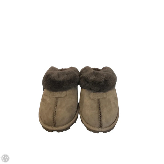 Shoes Designer By Ugg In Brown, Size: 7