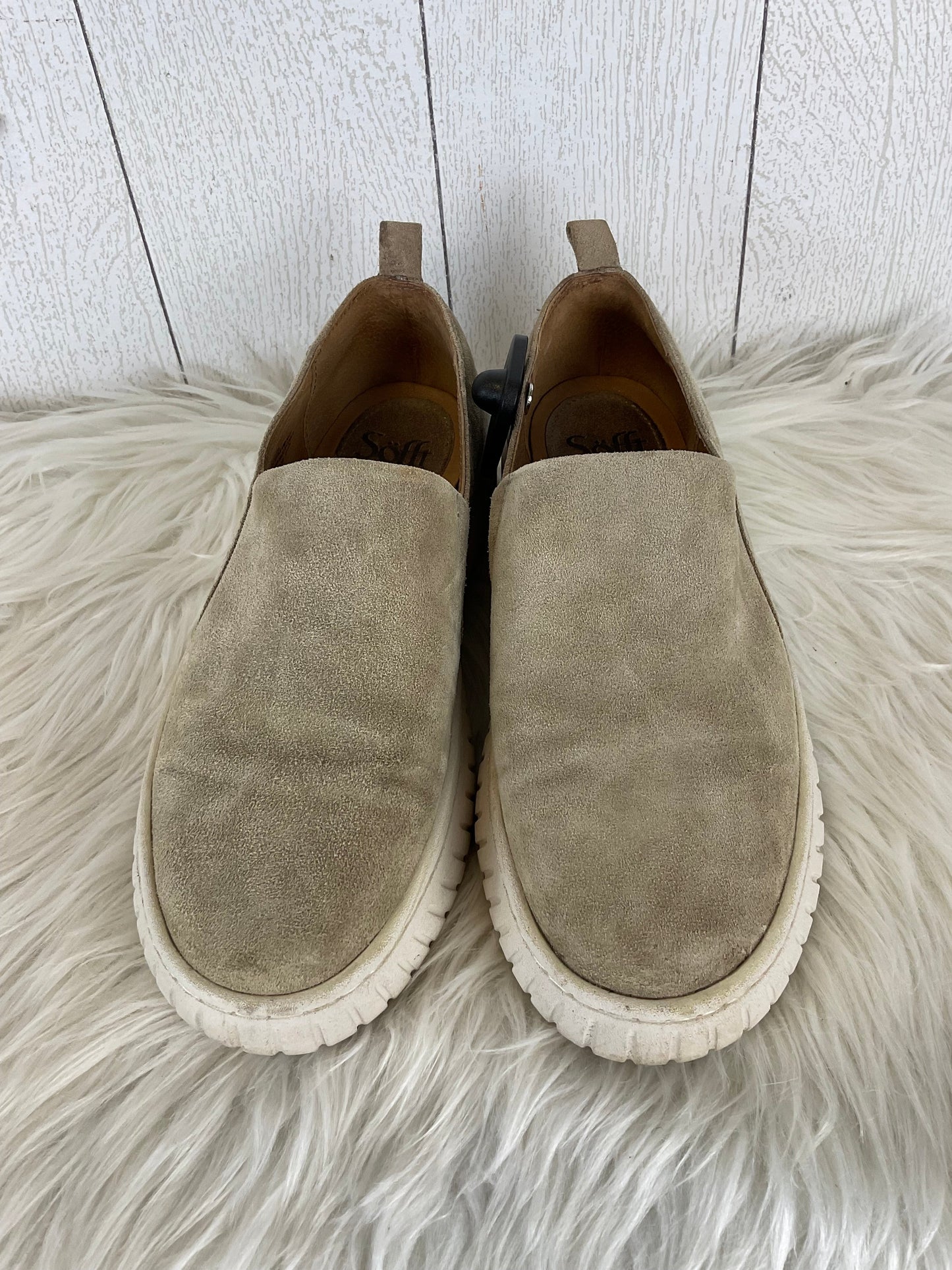 Shoes Flats By Sofft In Tan, Size: 9.5