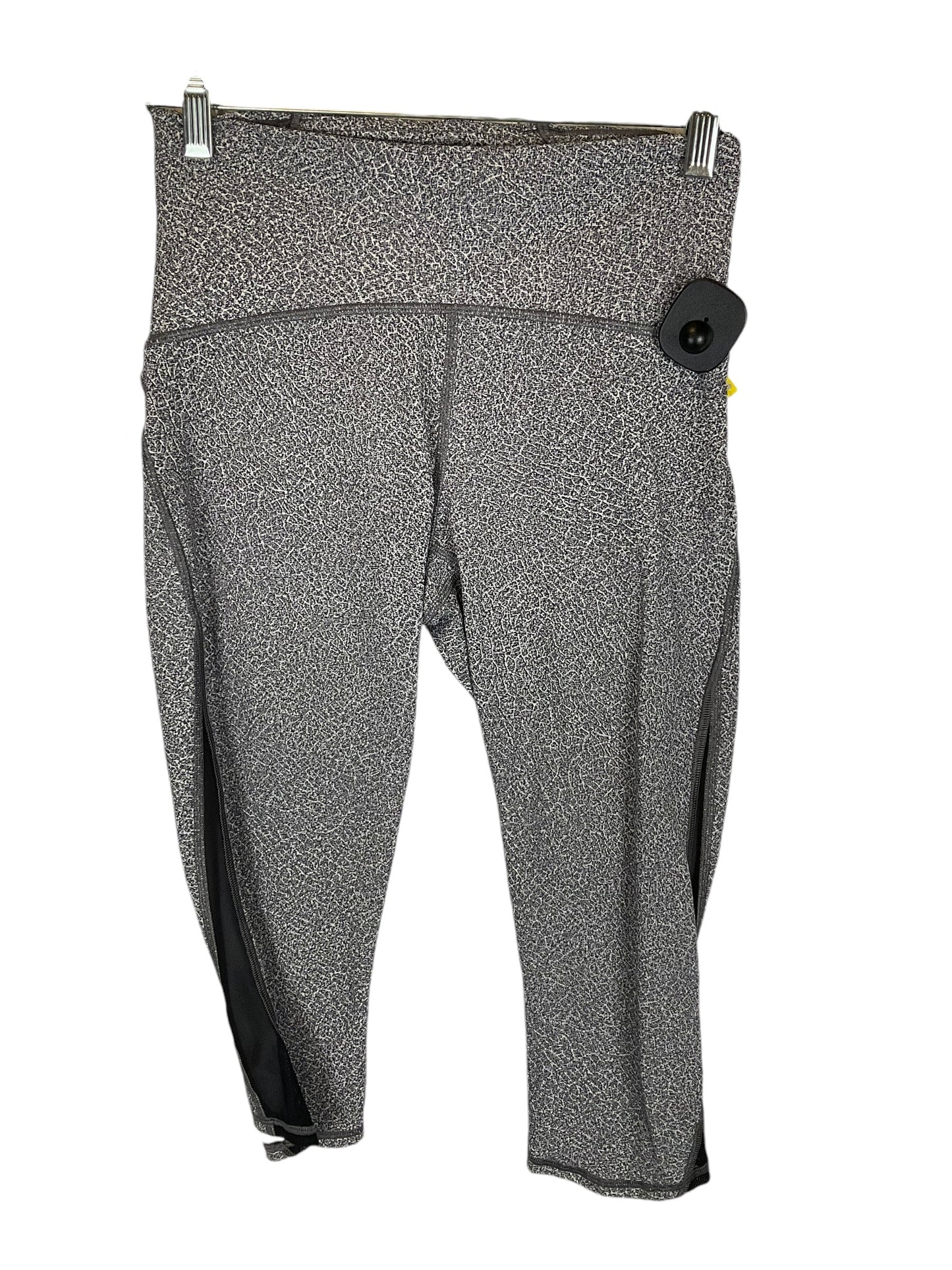 Athletic Capris By Lululemon In Grey, Size: 6