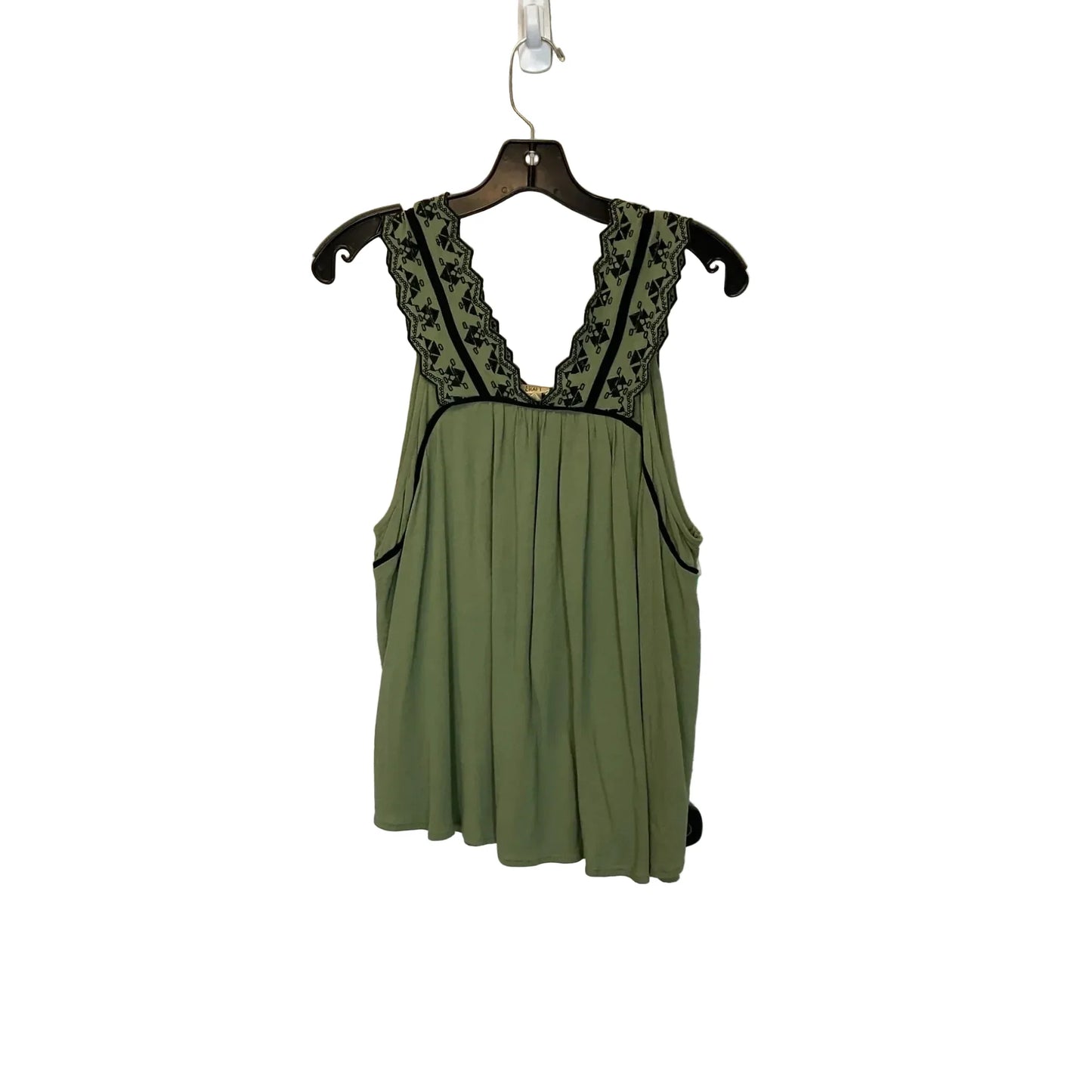 Top Sleeveless By True Craft In Green, Size: L