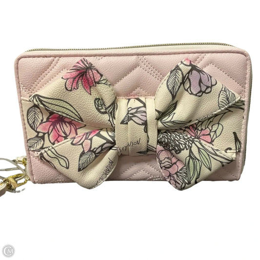Wallet By Betsey Johnson, Size: Large