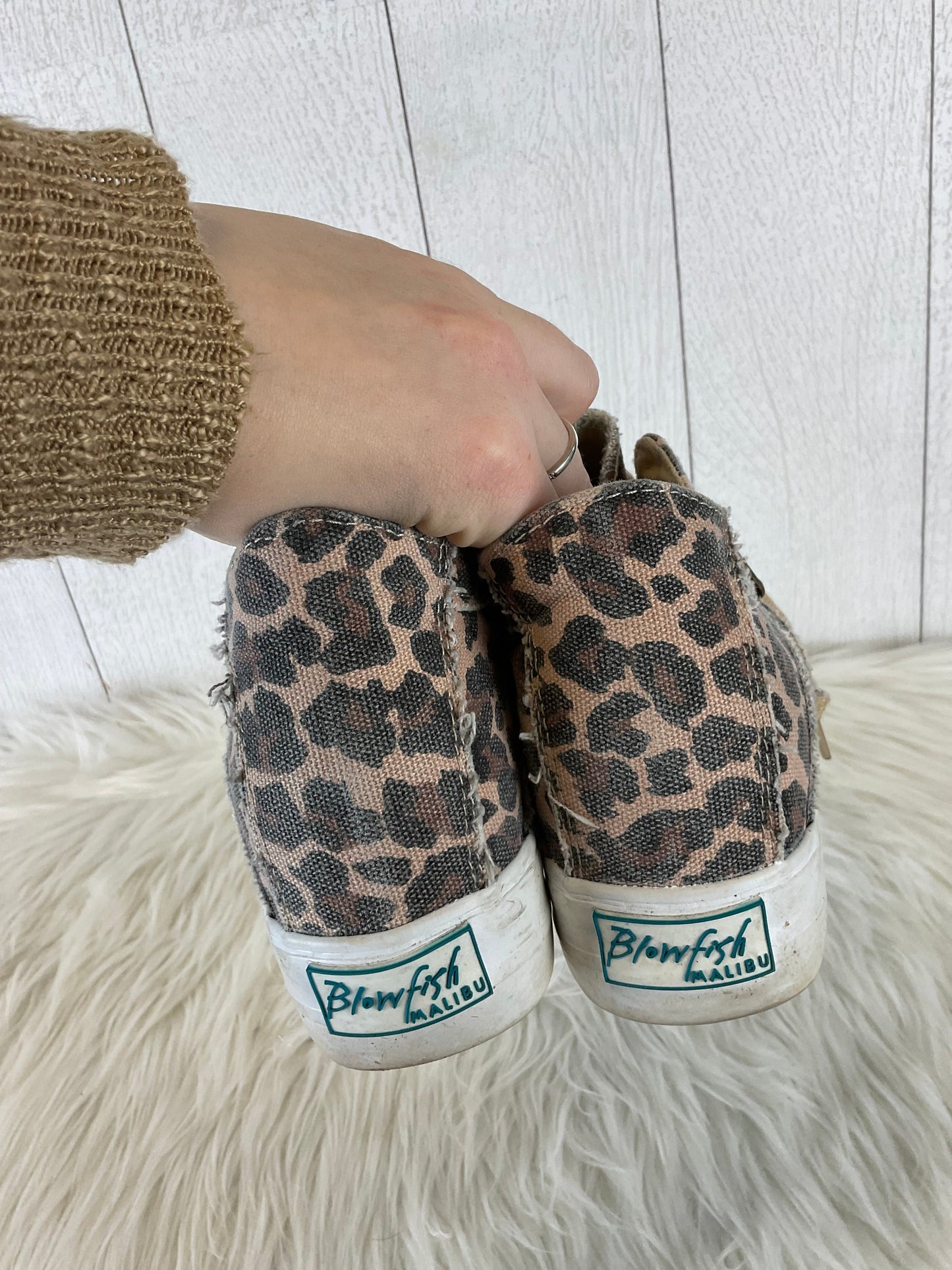 Shoes Sneakers By Blowfish In Animal Print, Size: 6