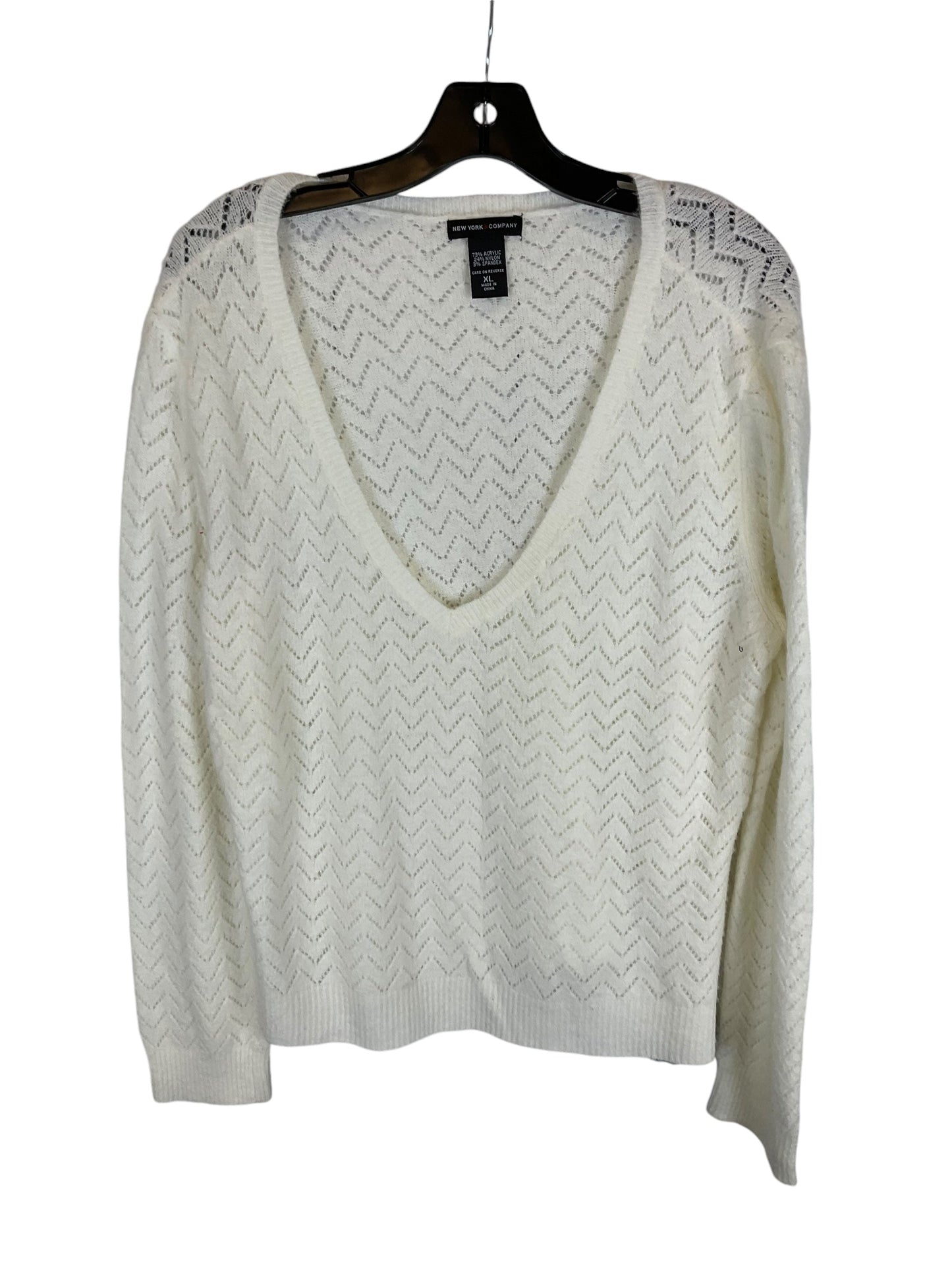 Sweater By New York And Co In Cream, Size: Xl