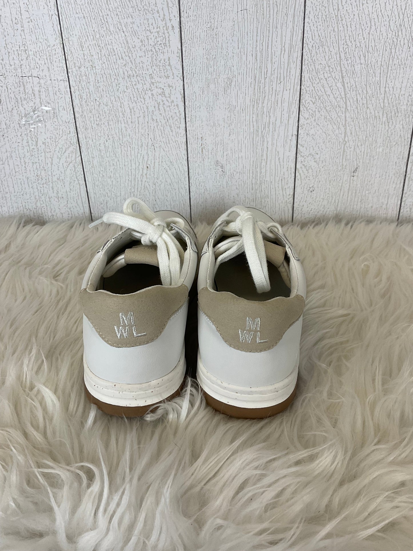 Shoes Sneakers By Madewell In White, Size: 7.5