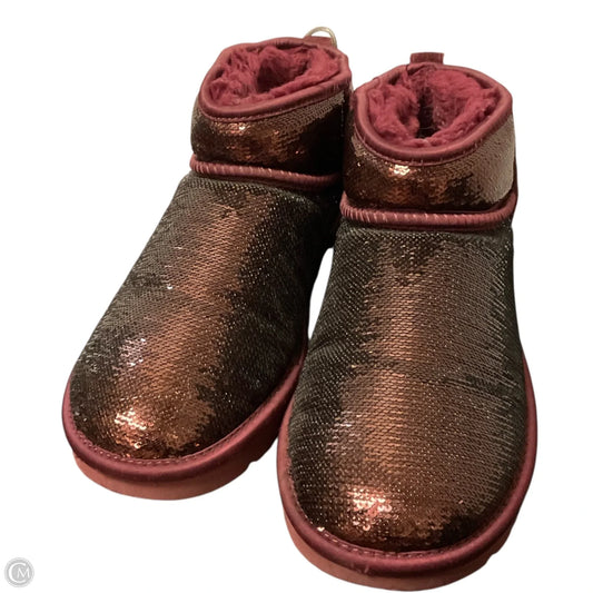 Boots Designer By Ugg In Red, Size: 9