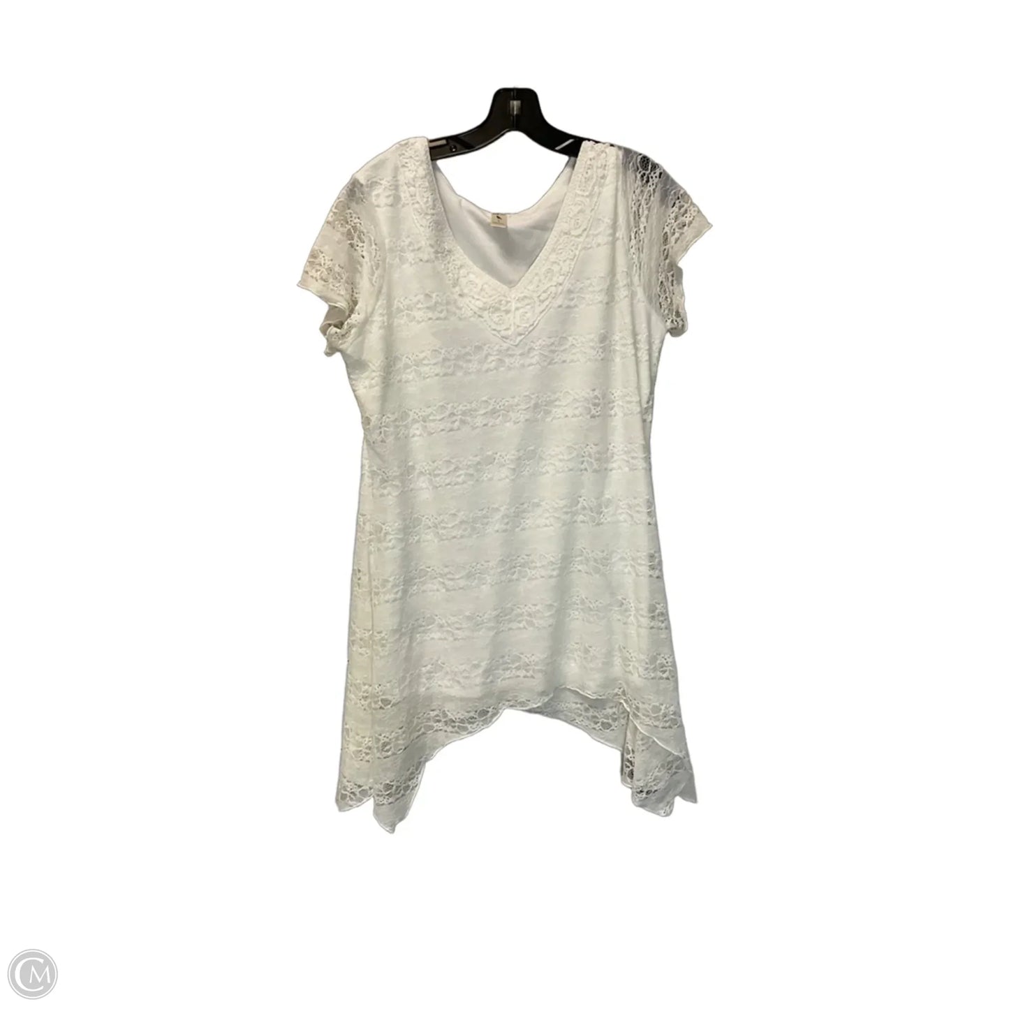 Dress Casual Short By Clothes Mentor In White, Size: L
