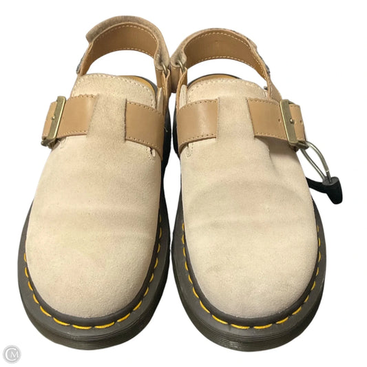 Shoes Flats By Dr Martens In Cream, Size: 9