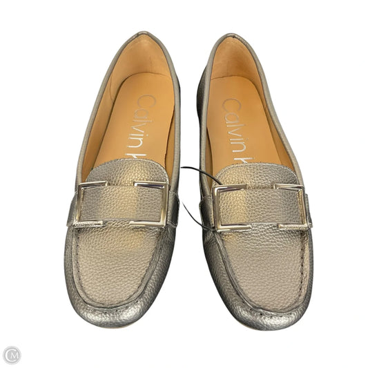 Shoes Flats By Calvin Klein In Silver, Size: 7