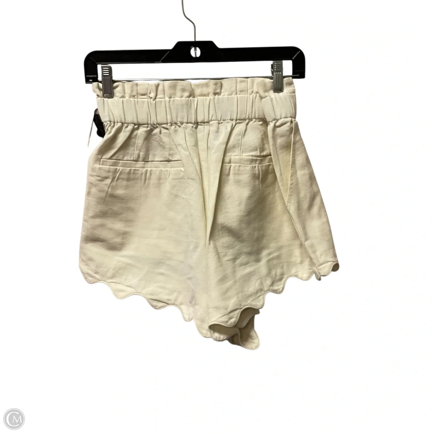 Shorts By Clothes Mentor In Cream, Size: 10