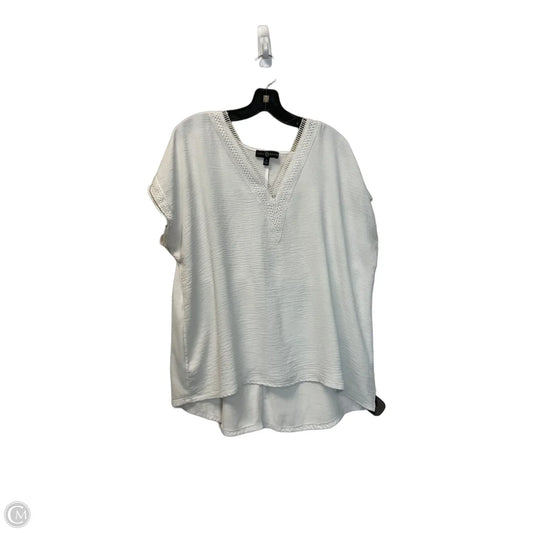 Top Short Sleeve By Fred David In White, Size: 1x
